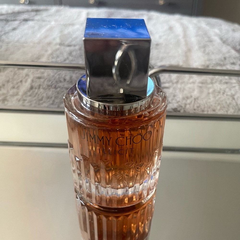 Jimmy Choo illicit perfume